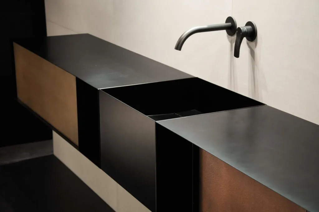 Mobile bagno sospeso "Zero20" di Moab80